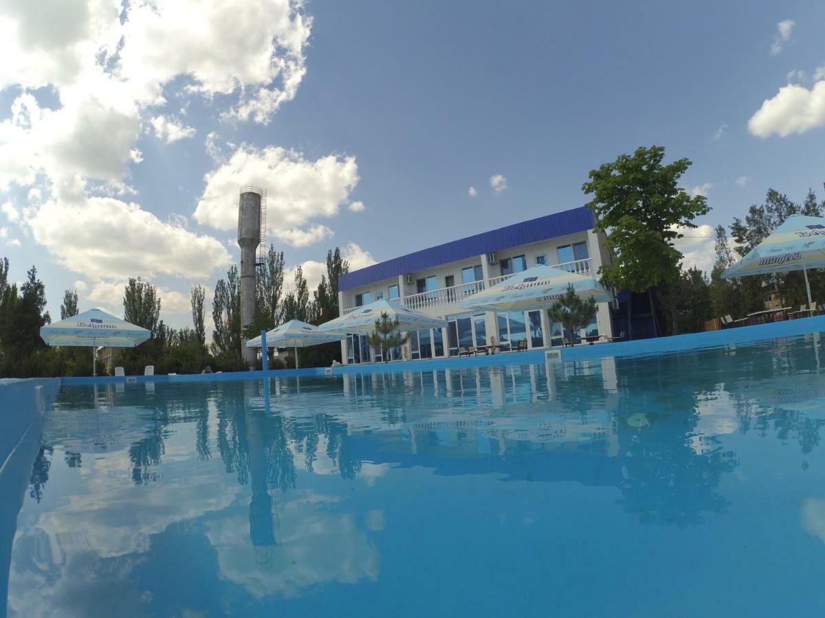 Marmaris Hotel Skadovsk Bagian luar foto