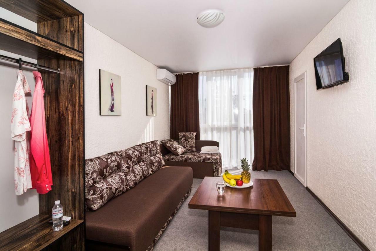 Marmaris Hotel Skadovsk Bagian luar foto